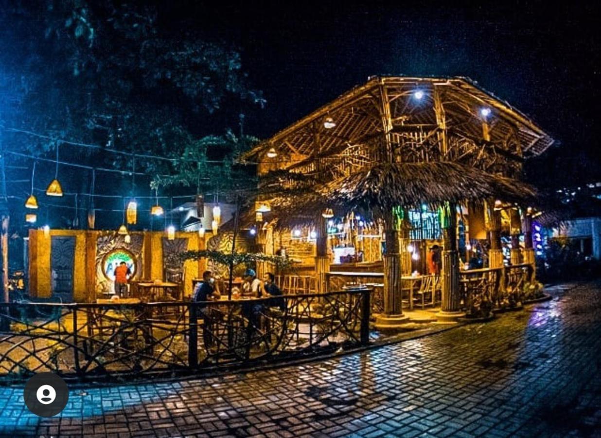 Long Beach Hotel Pangandaran Exterior foto